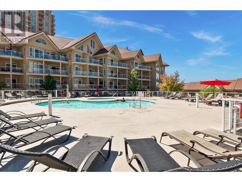 1088 Sunset Drive Unit# 334, Kelowna, BC - Outdoor With In Ground Pool