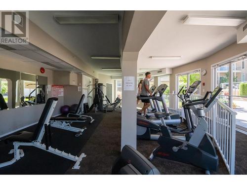 1088 Sunset Drive Unit# 334, Kelowna, BC - Indoor Photo Showing Gym Room