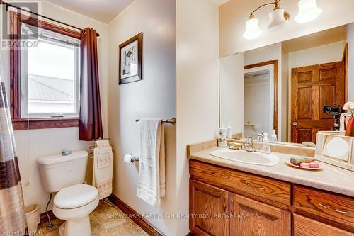 79 Forest Street, Aylmer, ON - Indoor Photo Showing Bathroom