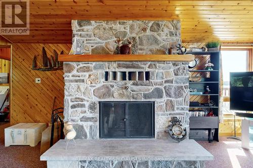 68 South Fork Drive, Kawartha Lakes, ON - Indoor With Fireplace