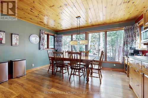 68 South Fork Drive, Kawartha Lakes, ON - Indoor Photo Showing Dining Room