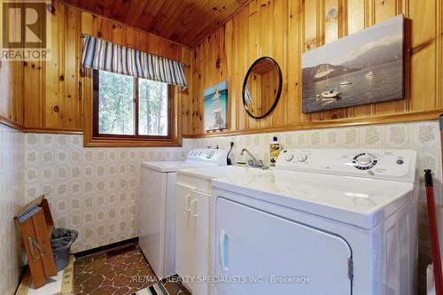 68 South Fork Drive, Kawartha Lakes, ON - Indoor Photo Showing Laundry Room