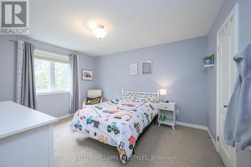 19 Caverhill Crescent, Middlesex Centre, ON - Indoor Photo Showing Bedroom