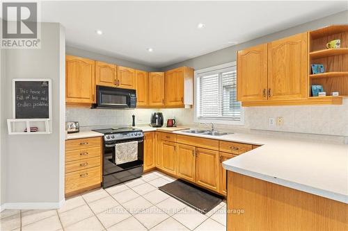 67 Suffolk Street, Hamilton, ON - Indoor Photo Showing Kitchen With Double Sink