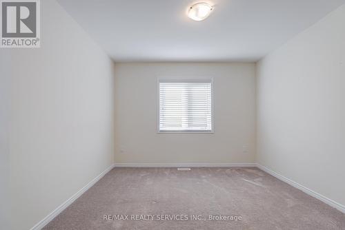 17 Vaughn Drive, Thorold, ON - Indoor Photo Showing Other Room