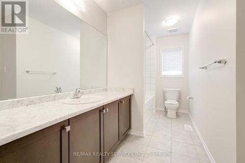 17 Vaughn Drive, Thorold, ON - Indoor Photo Showing Bathroom