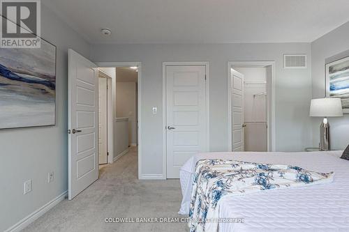 21 - 19 Ridge Road, Cambridge, ON - Indoor Photo Showing Bedroom