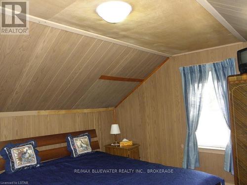 6290 William Street, Lambton Shores, ON - Indoor Photo Showing Bedroom