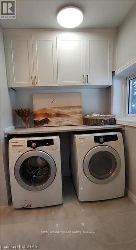 11051 Boundary Line, Chatham-Kent, ON - Indoor Photo Showing Laundry Room