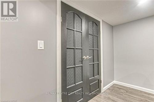 Imported from itso - 1532 Evans Boulevard, London, ON - Indoor Photo Showing Laundry Room