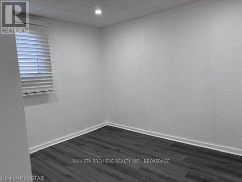 44 Masson Court, London, ON - Indoor Photo Showing Other Room