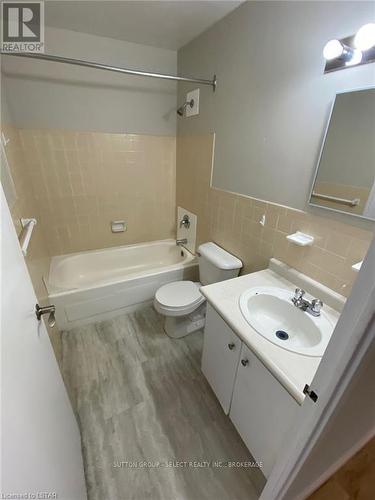 1105 - 583 Mornington Avenue, London, ON - Indoor Photo Showing Bathroom