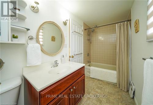 299 Glen Abbey Court, South Huron, ON - Indoor Photo Showing Bathroom