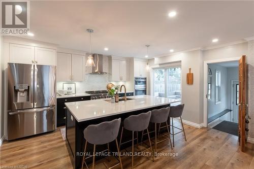 4512 Colonel Talbot Road, London, ON - Indoor Photo Showing Kitchen With Upgraded Kitchen