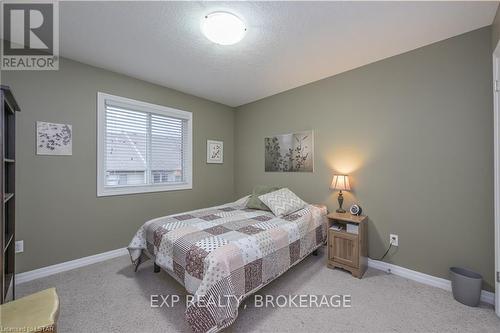 88 - 112 North Centre Road Road, London, ON - Indoor Photo Showing Bedroom