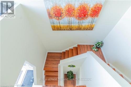587 Ridgeview Drive, London, ON - Indoor Photo Showing Other Room