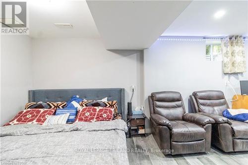 587 Ridgeview Drive, London, ON - Indoor Photo Showing Bedroom