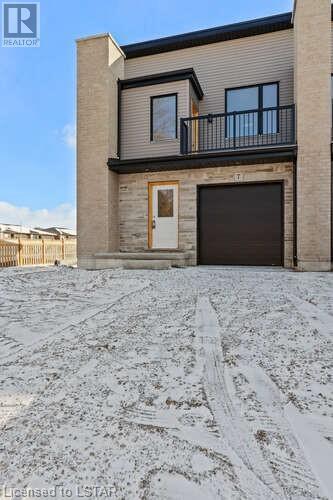 12 - 261 Pittock Park Road, Woodstock, ON - Outdoor With Balcony