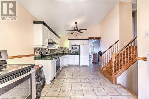 240 Exmouth Circle, London, ON - Indoor Photo Showing Kitchen