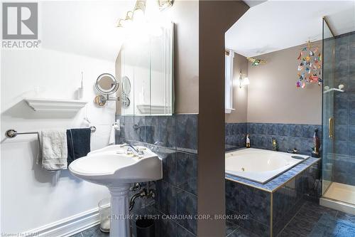 11943 Graham Road, West Elgin, ON - Indoor Photo Showing Bathroom
