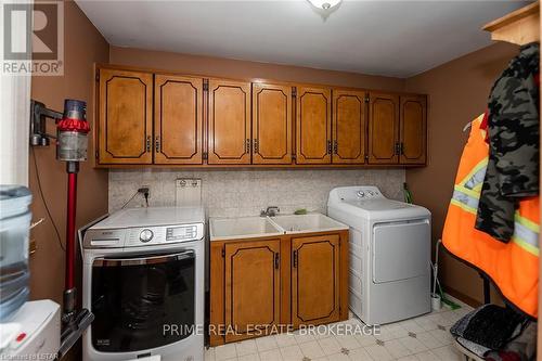 22832 Thomson Line, West Elgin, ON - Indoor Photo Showing Laundry Room