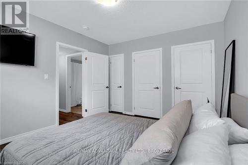 104 - 3200 Singleton Avenue, London, ON - Indoor Photo Showing Bedroom