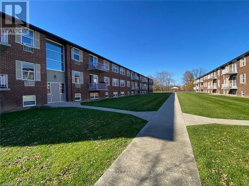 316 - 122 Riverview Drive, Chatham-Kent, ON - Outdoor
