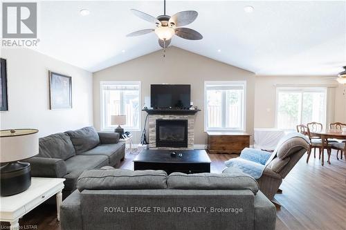 8 Queens Avenue, Lambton Shores, ON - Indoor Photo Showing Living Room With Fireplace