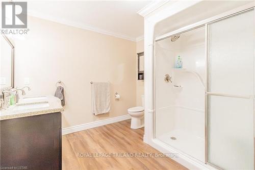 8 Queens Avenue, Lambton Shores, ON - Indoor Photo Showing Bathroom