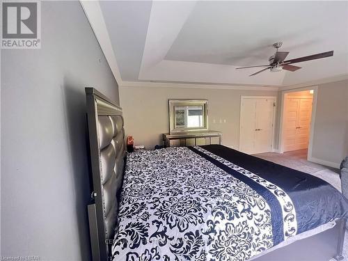2084 North Routledge Park, London, ON - Indoor Photo Showing Bedroom