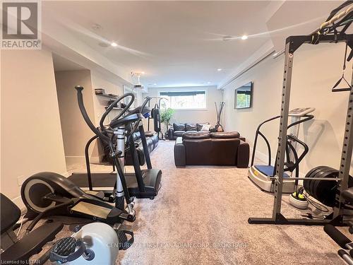 2084 North Routledge Park, London, ON - Indoor Photo Showing Gym Room