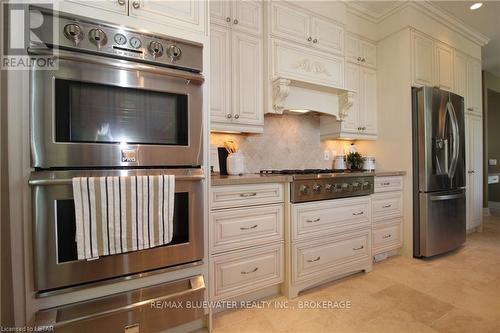 73083 Northridge Road, Bluewater, ON - Indoor Photo Showing Kitchen With Upgraded Kitchen