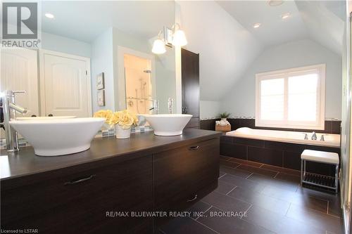 73083 Northridge Road, Bluewater, ON - Indoor Photo Showing Bathroom
