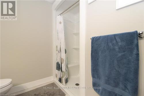 10138 Merrywood Drive, Lambton Shores, ON - Indoor Photo Showing Bathroom