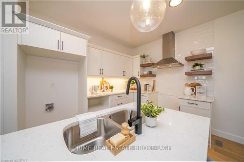 55 - 2 Coastal Crescent, Lambton Shores, ON - Indoor Photo Showing Kitchen
