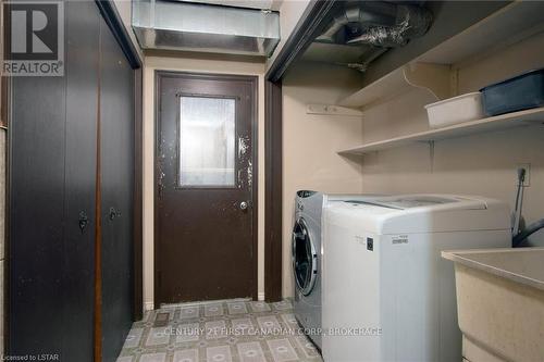 1835 Mark Settlement Drive, North Middlesex, ON - Indoor Photo Showing Laundry Room