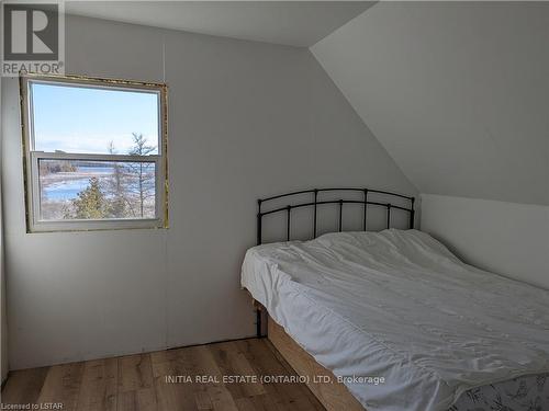 7 Bass Road, Northern Bruce Peninsula, ON - Indoor Photo Showing Bedroom