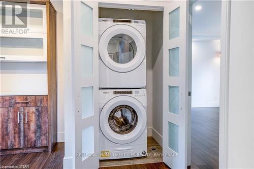 3 - 130 Windsor Crescent, London, ON - Indoor Photo Showing Laundry Room