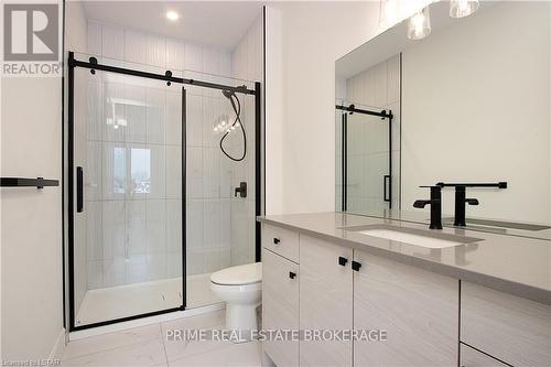 1 - 110 Coastal Crescent, Lambton Shores, ON - Indoor Photo Showing Bathroom