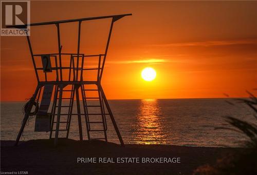 1 - 110 Coastal Crescent, Lambton Shores (Grand Bend), ON -  With View