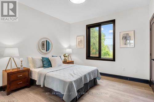 44 East Glen Drive, Lambton Shores, ON - Indoor Photo Showing Bedroom