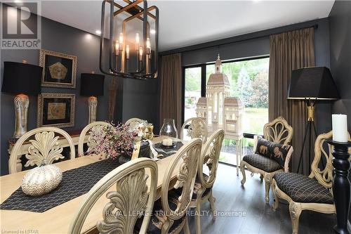 565 Leyton Crescent, London, ON - Indoor Photo Showing Dining Room