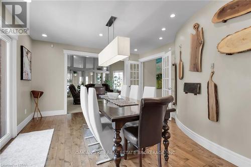29830 Centre Road, Strathroy-Caradoc, ON - Indoor Photo Showing Dining Room