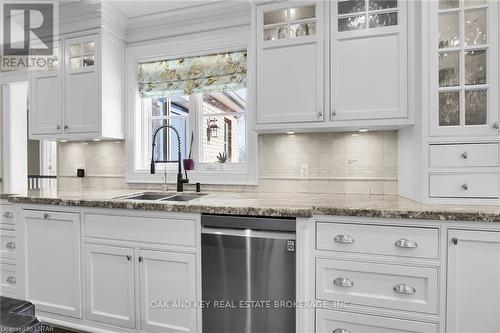 29830 Centre Road, Strathroy-Caradoc, ON - Indoor Photo Showing Kitchen With Double Sink