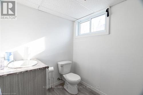 96 William Street, West Elgin, ON - Indoor Photo Showing Bathroom