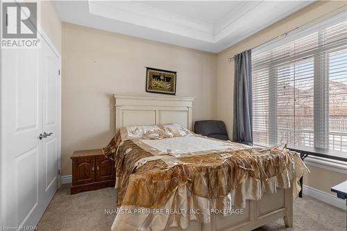 1327 Eagletrace Drive, London, ON - Indoor Photo Showing Bedroom