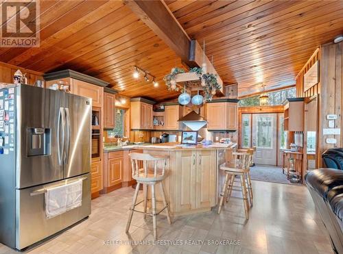 74395 Snowden Crescent, Bluewater, ON - Indoor Photo Showing Kitchen