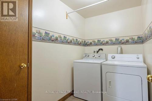 21217 Taits Road, Southwest Middlesex, ON - Indoor Photo Showing Laundry Room