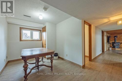 21217 Taits Road, Southwest Middlesex, ON - Indoor