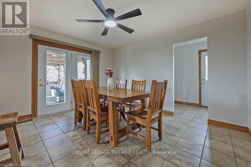 21217 Taits Road, Southwest Middlesex, ON - Indoor Photo Showing Dining Room